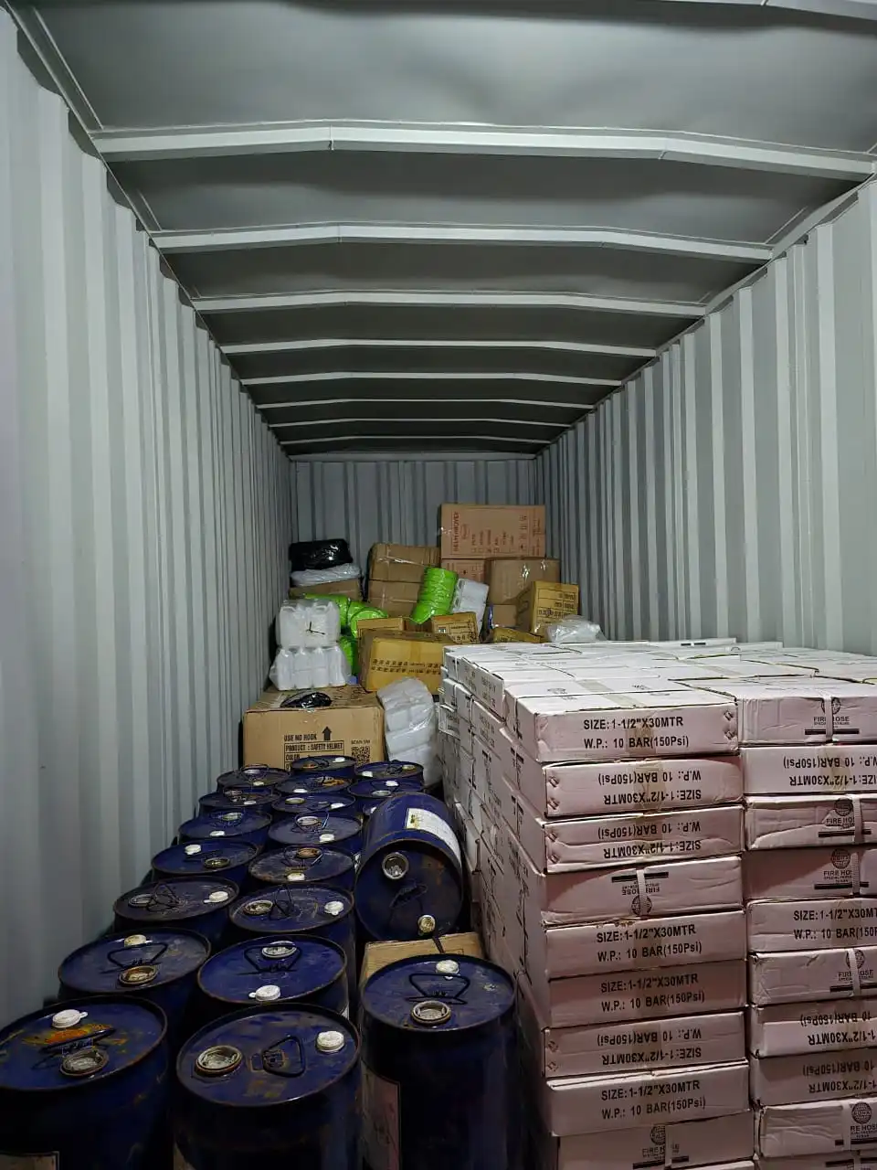 Cargo Surabaya Balikpapan, Tarif Hemat untuk Barang Berat!